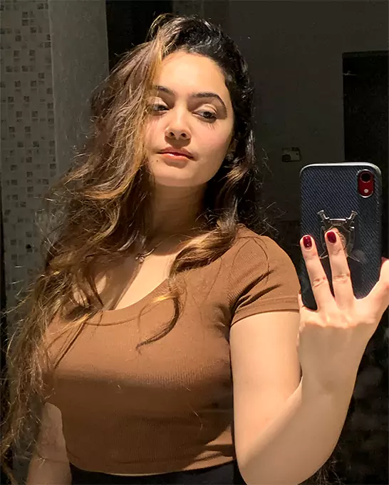 Komal Call Girl Guwahati